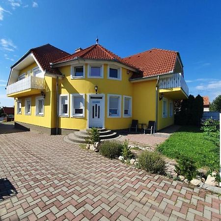 Arielle Panzio Otel Zalaegerszeg Dış mekan fotoğraf